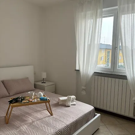 Bilocale Vicino A Lejlighed Mozzate
